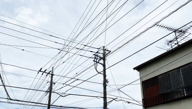 不動産売却にて送電線が及ぼす売却価格への影響や評価の確認方法をご紹介の画像