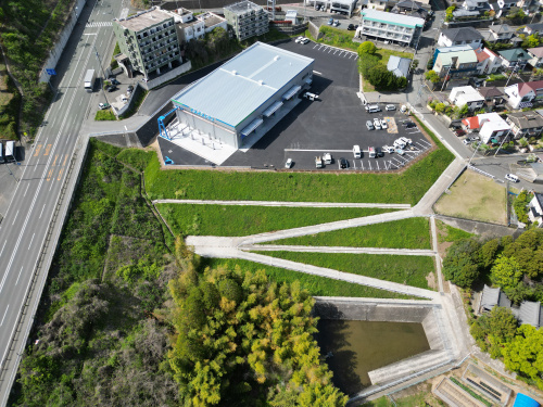 まもなく完成する物流倉庫のドローン撮影（熊本市北区）の画像