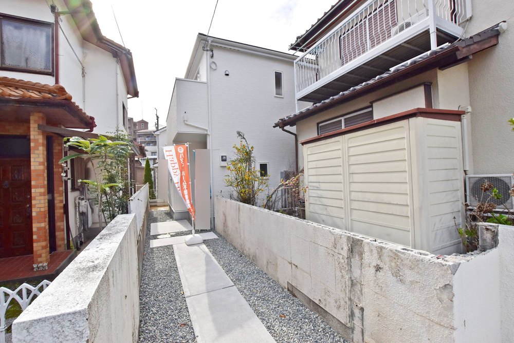 【内覧開始】宝塚市売布東の町新築戸建｜限定1邸専用通路住宅の最新情報ですの画像