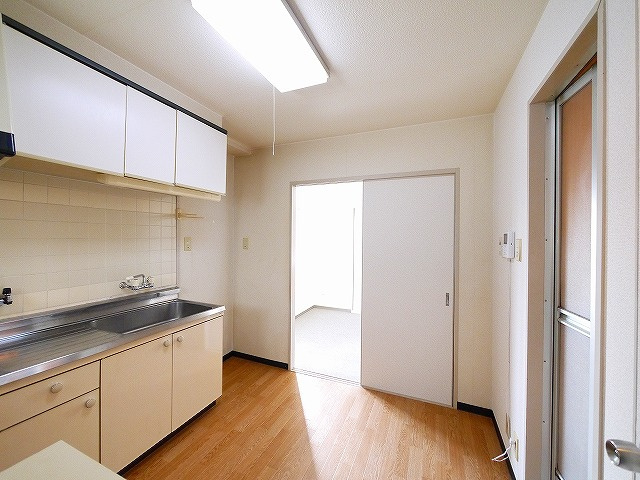 シティパレス21生駒俵口町パート1の室内写真1