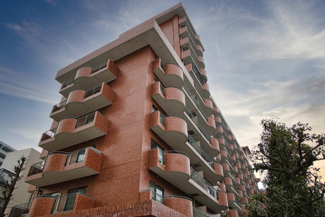 中古マンションを売却する最適の築年数は？資産価値の内訳もあわせて解説の画像