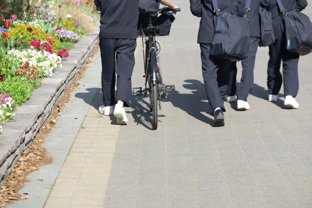 富士川町にある富士川町立鰍沢中学校とは？概要と特徴をご紹介の画像