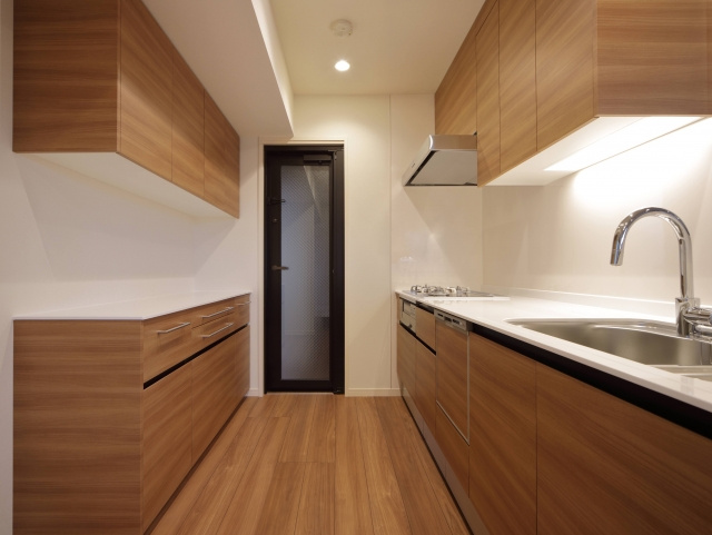 キッチン　クローズド　独立型