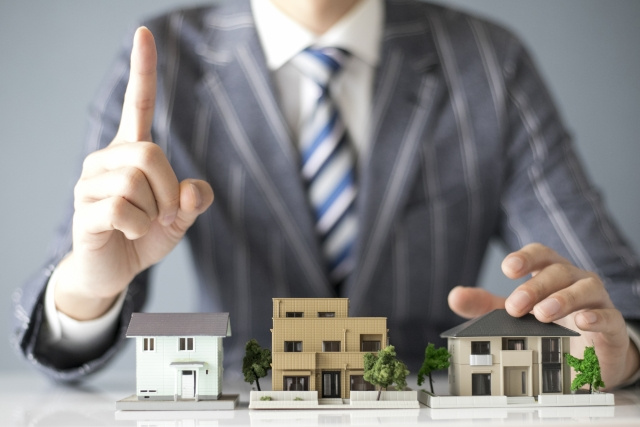 所有する建物での事故や自然災害で被害を受けた際のオーナー責任とは？