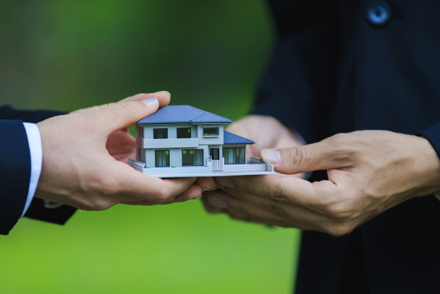 不動産売却方法のひとつ即時買取とは？メリットと向いている方もご紹介の画像
