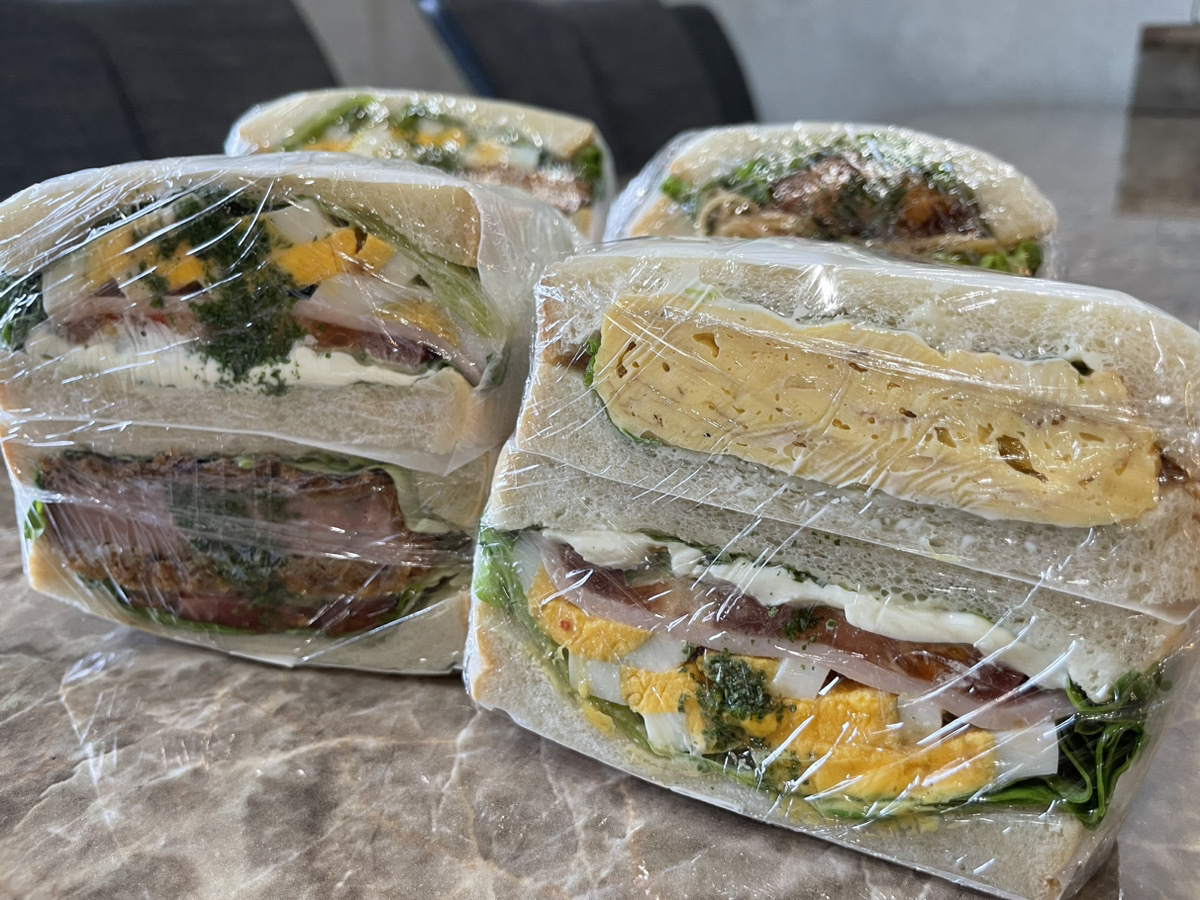 「炭火居酒屋 とり若」大人気★わんぱくサンドイッチ♪の画像