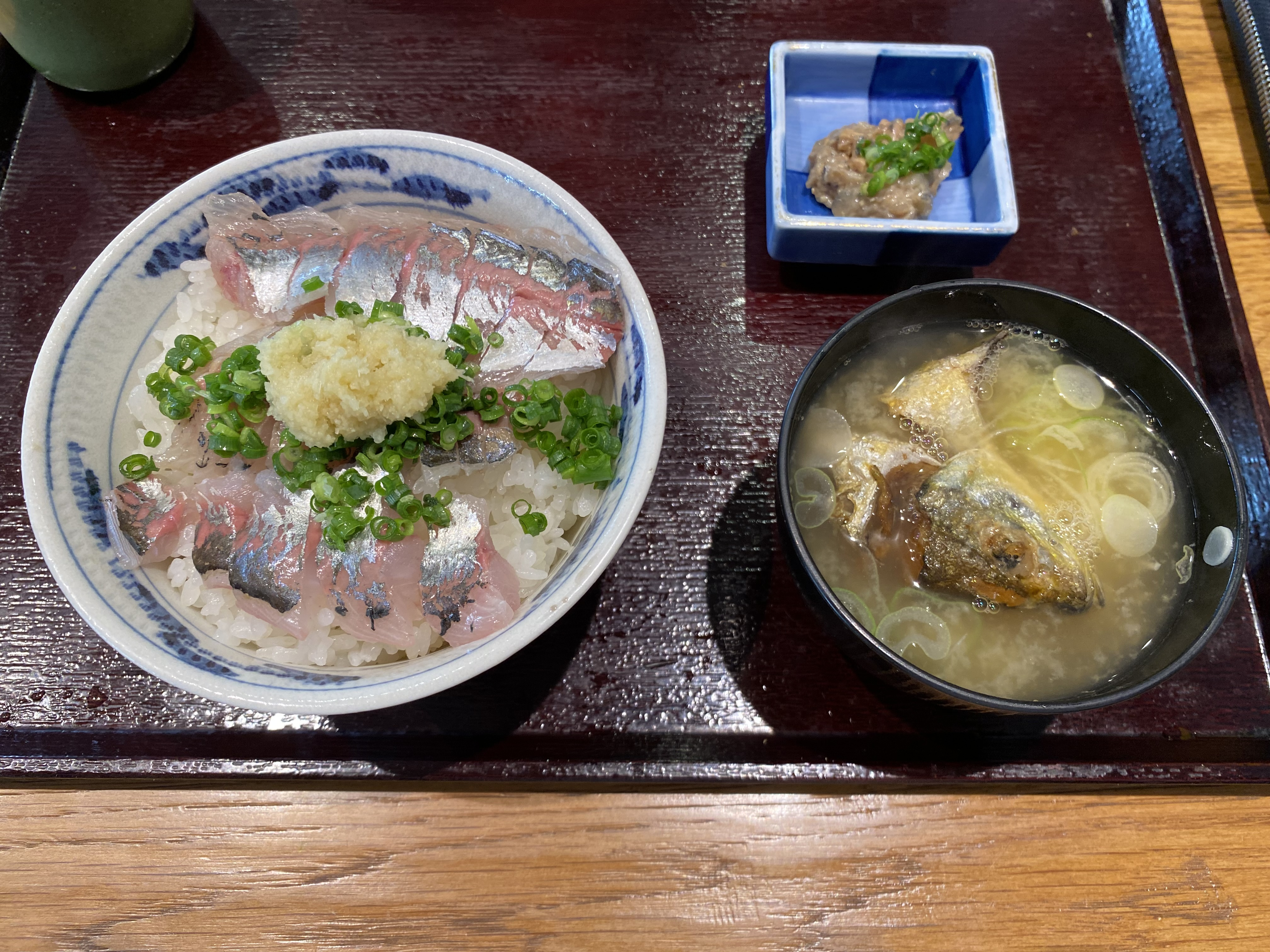 活けアジ丼！！！の画像