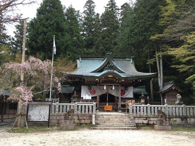 兵庫県神戸市北区にある湯泉神社の概要と特徴をご紹介！