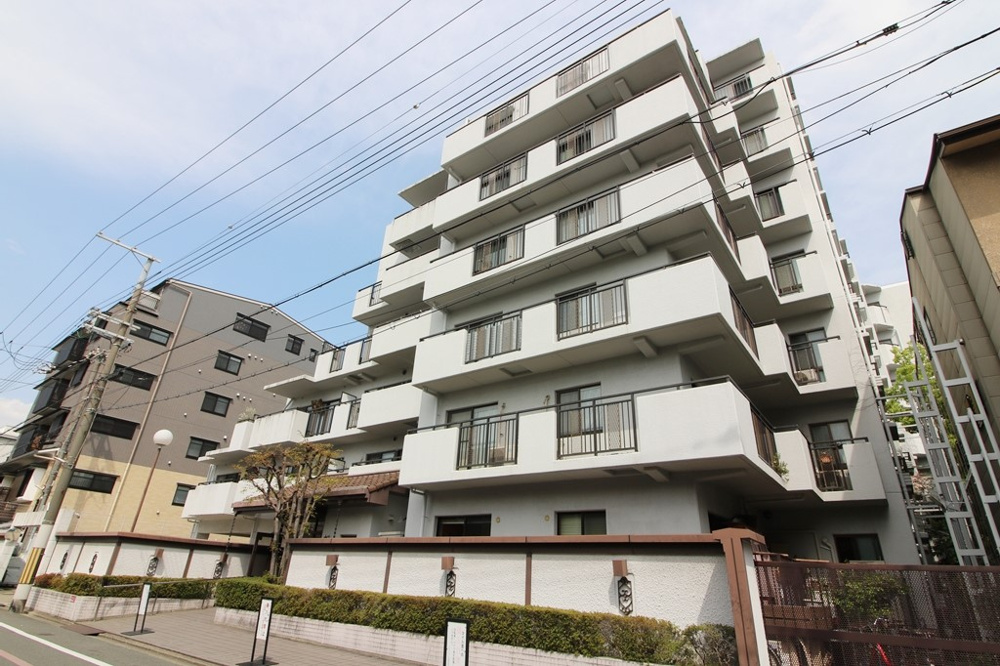 【リフォーム済】ロワイヤル室町　最上階の画像