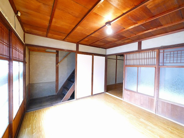 破石貸家の室内写真2