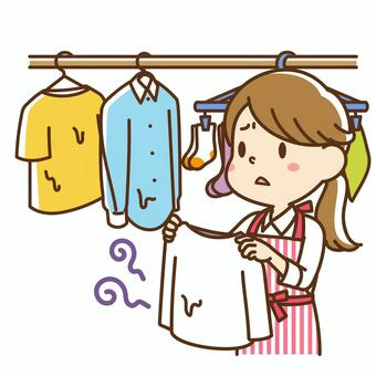梅雨時期の洗濯の画像