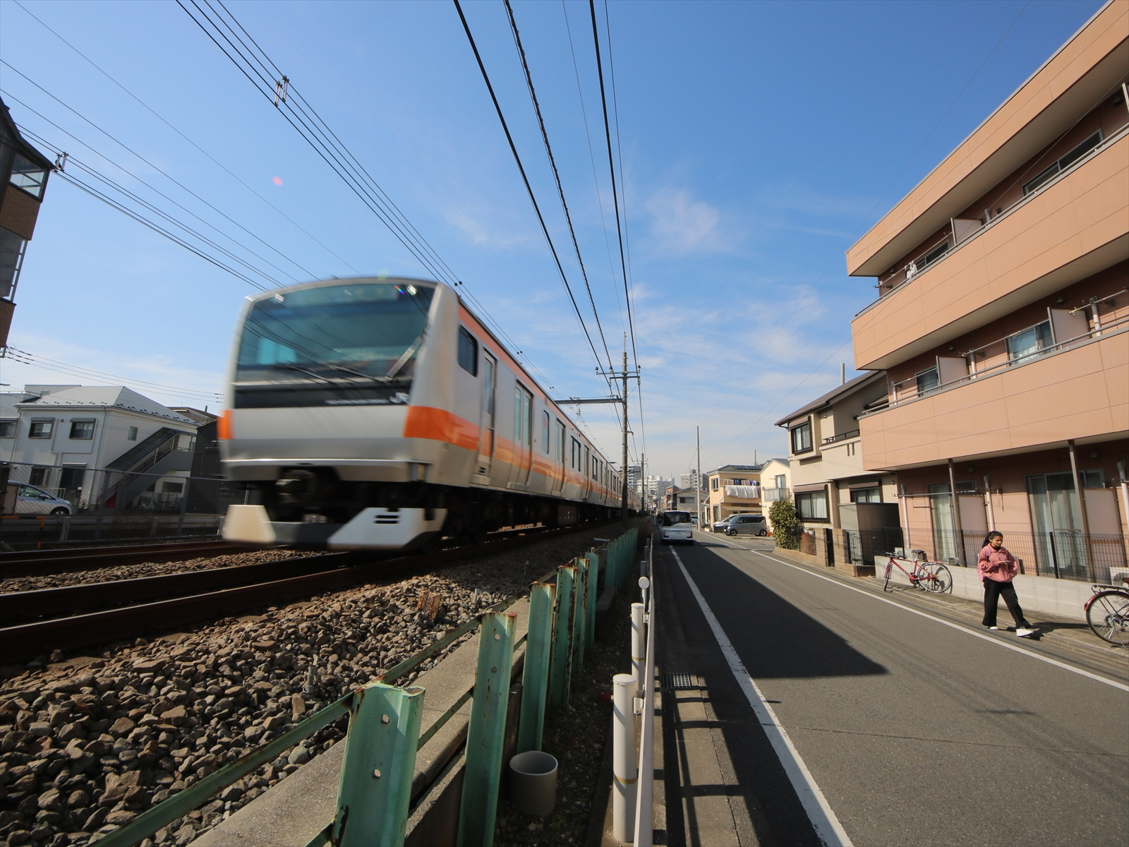 小門町線路沿い
