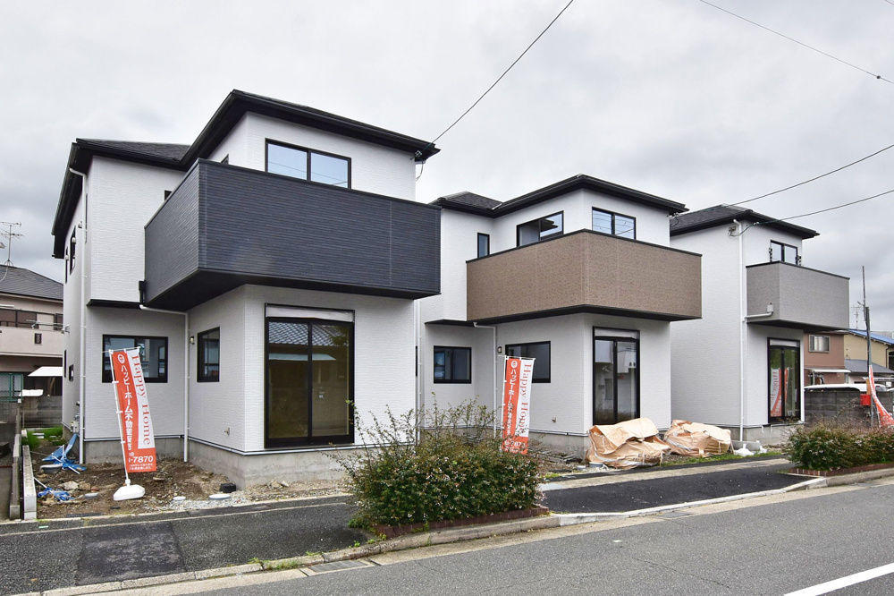 【内覧開始】伊丹市鈴原町9丁目新築戸建｜テラシエ鈴原町全3区画の最新情報です！の画像