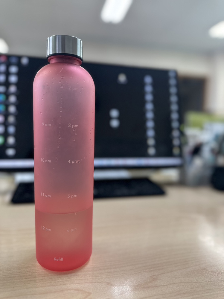 お水をたくさん飲むの画像