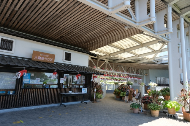 柳井市にある「やまぐちフラワーランド」の概要や体験教室をご紹介