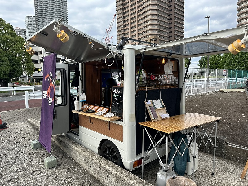 焼きたて『どら焼き』のキッチンカー見つけました!の画像