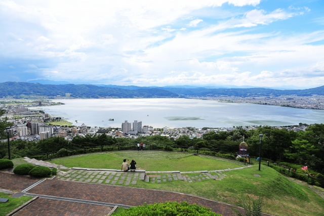 諏訪市の「立石公園」の概要と楽しみ方をご紹介！の画像