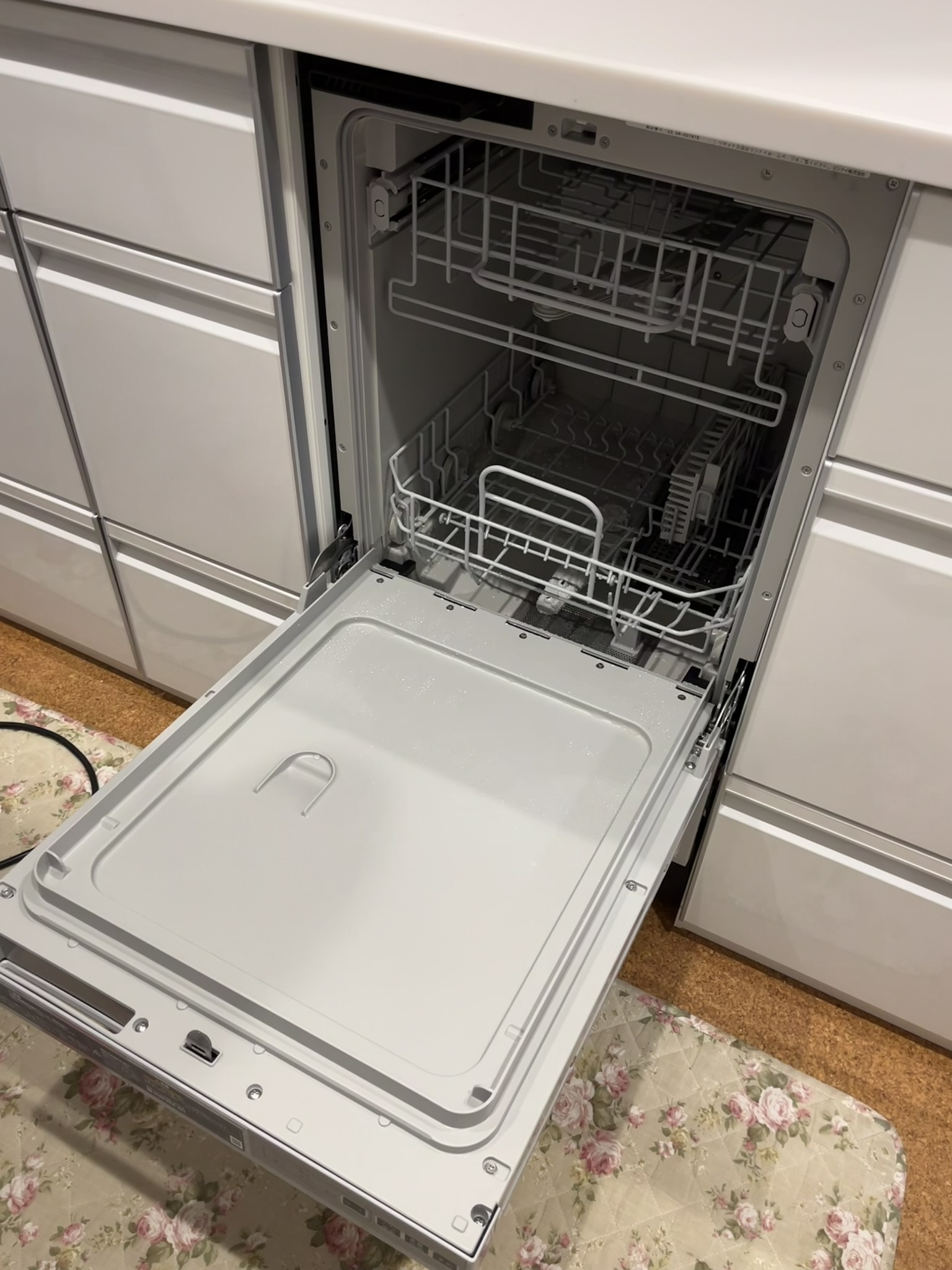 リンナイ　フロントオープン型食洗機