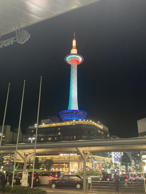 京都タワーが綺麗でした。の画像