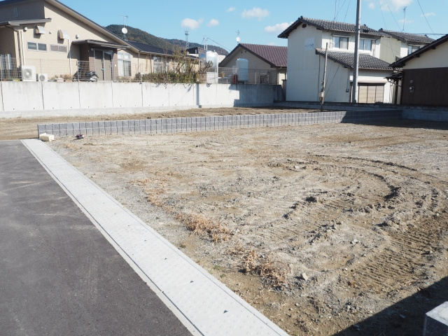 狭い道路では家が建たない 狭あい道路と有効宅地の画像