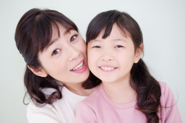 シングルマザーでも住宅ローンの利用は可能？必要な年収やポイントを解説！