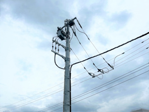 土地の買主は必見！電柱が邪魔になるケースや移設・撤去の可否などをご紹介の画像