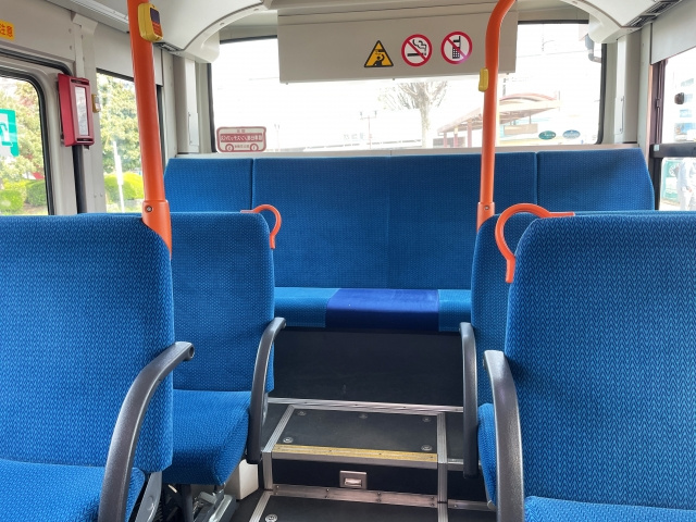 できるだけ公共交通機関を利用していただきましょう