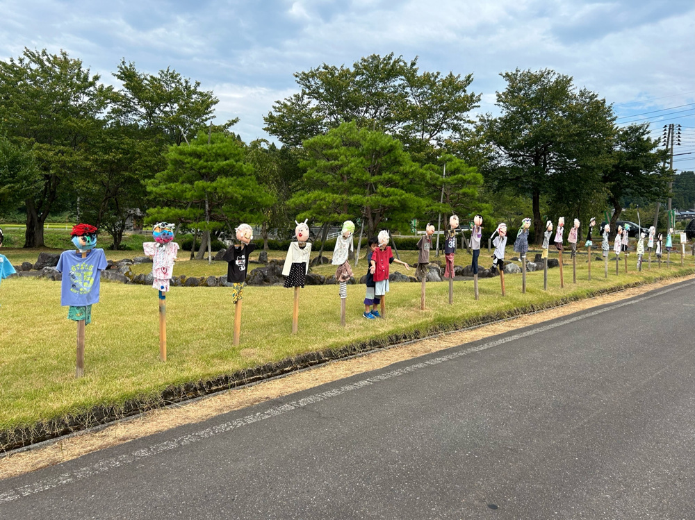 両家のお墓参りの画像