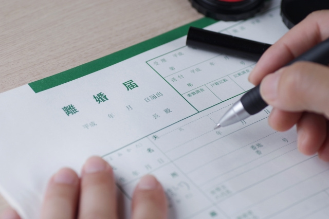 離婚成立時の住宅ローンで確認する事項は？支払い義務・定住する方法まで解説！の画像