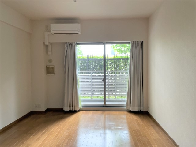 8畳のレイアウトとは？形や広さとレイアウトのポイントもご紹介！の画像