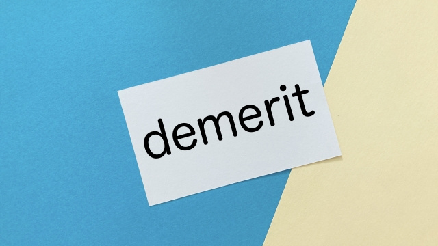 【一人暮らしの部屋に友人を呼ぶ場合はデメリットもある