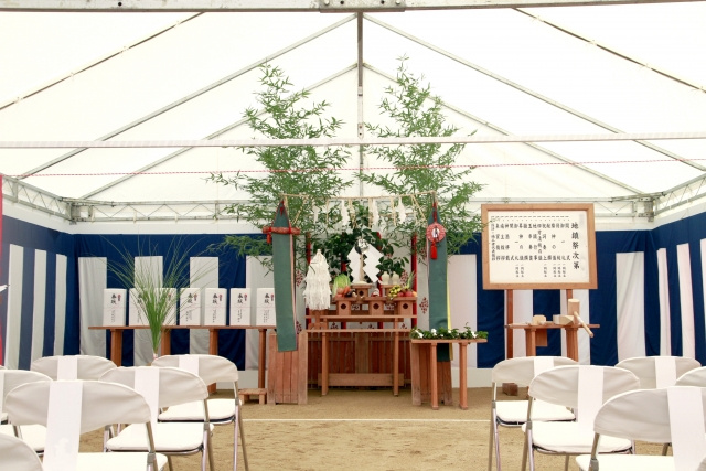 住宅建築時の儀式（地鎮祭・上棟式・竣工式）についてご紹介！