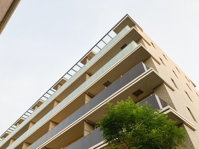 中古マンションの築年数が売却時の価値にどう影響するのか解説！の画像