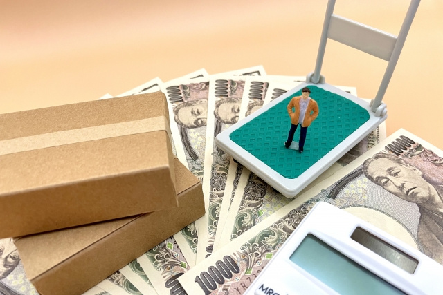 任意売却の引っ越し代は？もらえるケースや競売の場合についてご紹介の画像