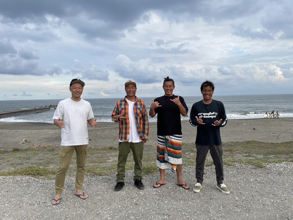 大先輩達とサーフィンしてきました！の画像
