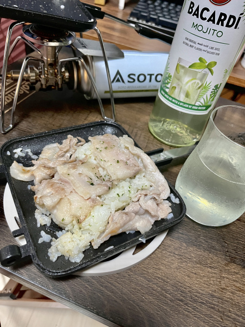 キャンプ飯の画像