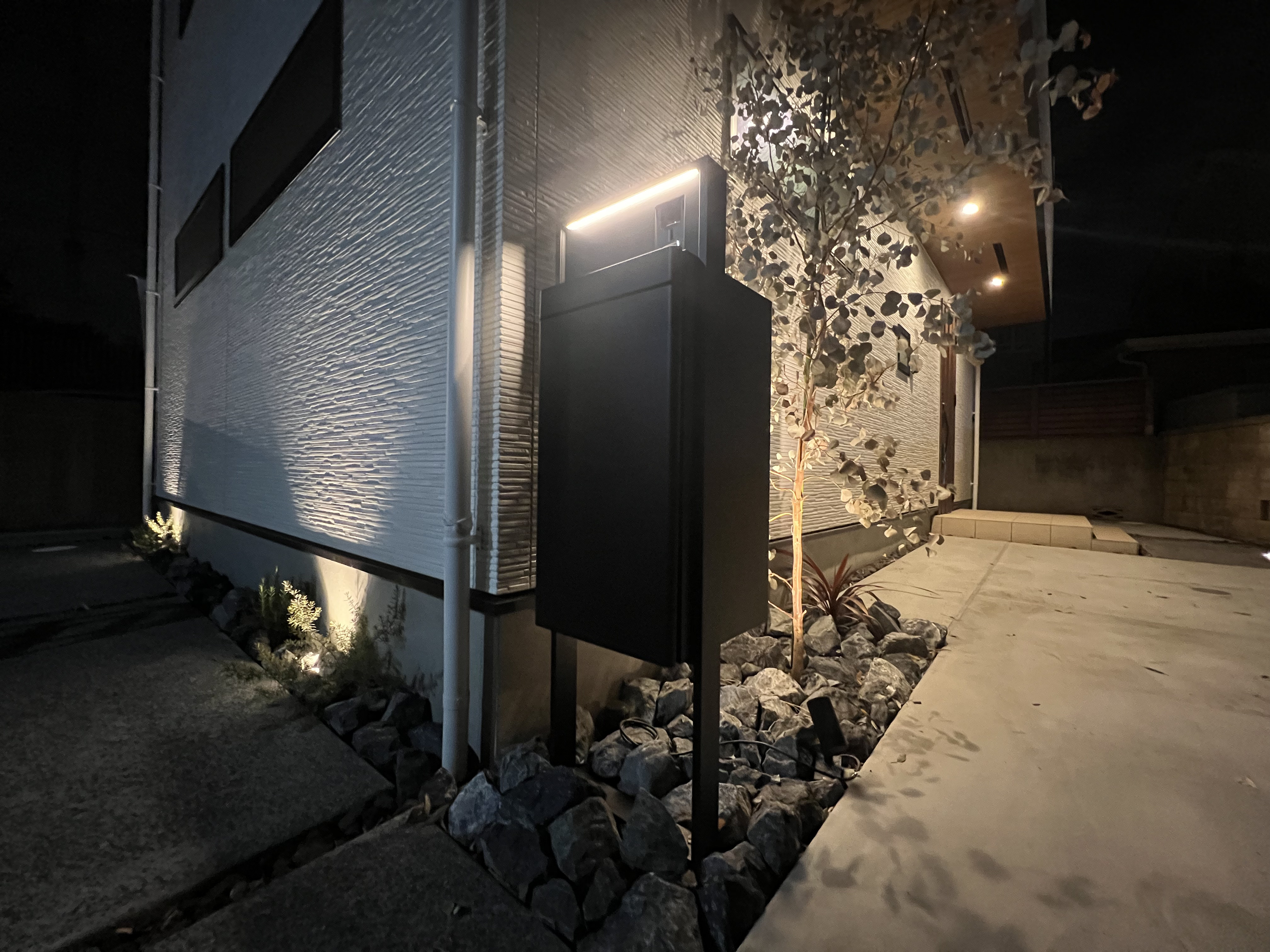 ポスト（夜間）