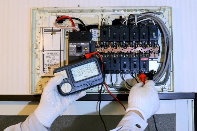 賃貸物件で電気トラブルが起こる原因と対処法は？オートロックの状態も紹介の画像