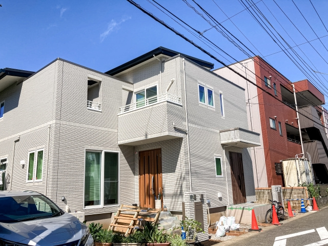 二世帯住宅の不動産は売れにくい？種類と売れにくい理由・売却のコツを解説