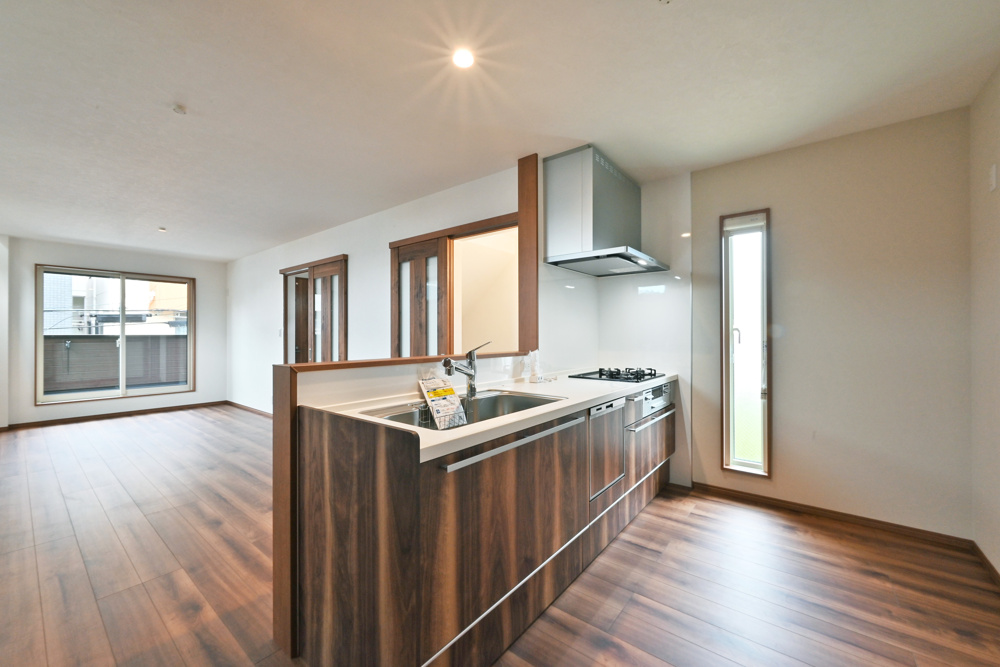 【内覧開始】リウィーナ西宮浜脇町新築戸建｜全3区画の最新情報です！の画像