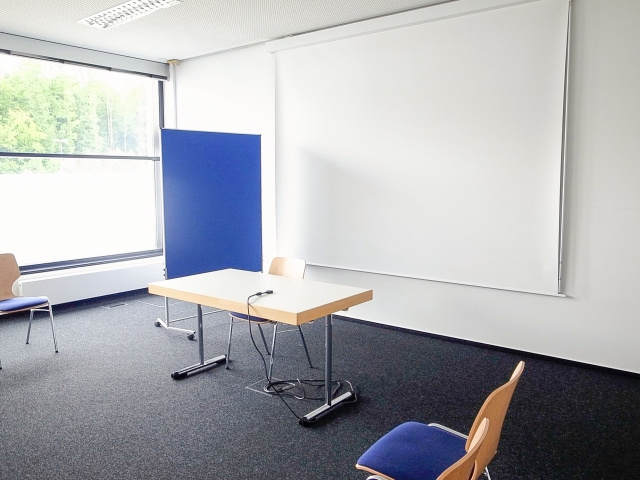 オフィスでホワイトボードを活用するメリット