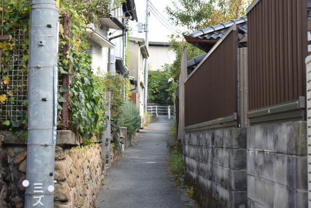 道路に面していない土地の売却方法をご紹介！