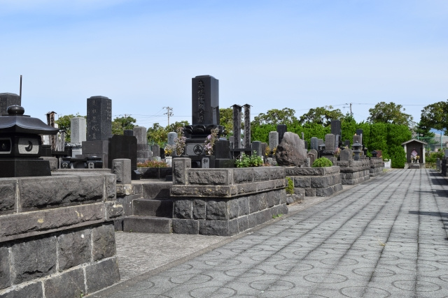 お墓が近い不動産の売却とは？価格への影響や売却の注意点も解説！の画像