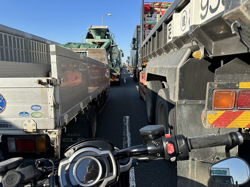車炎上渋滞に遭遇！の画像