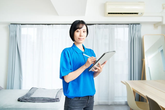 任意売却で引っ越し代は出してもらえる？競売との違いを解説！の画像