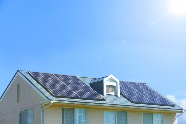 建売住宅に太陽光パネルの後付けはできる？設置費用・メリットも解説！の画像