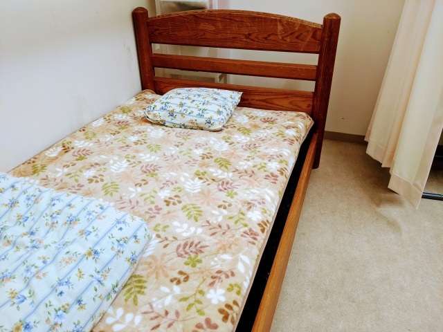 オフィスに仮眠室を設置するメリットとは？運用を成功させるポイントも解説