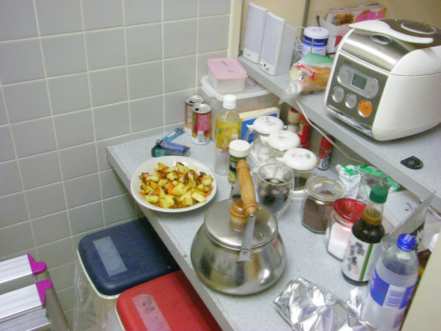 狭小キッチンで作業スペースを確保するにはどうすれば良い？