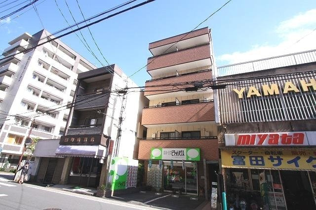 アイリスハイツ5号館の外観写真
