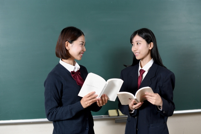 「門真市立第四中学校」の特徴について